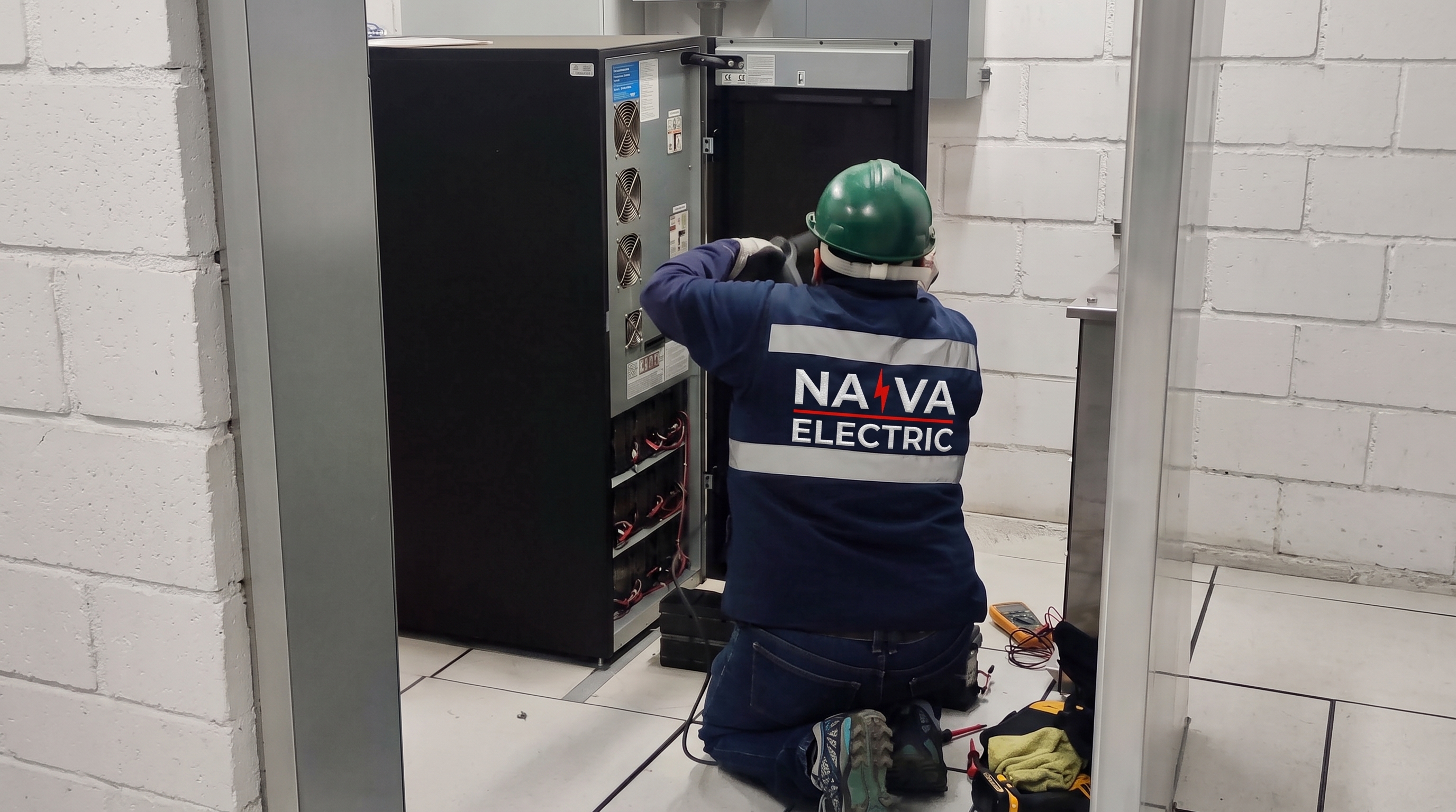 Sistema UPS de respaldo eléctrico